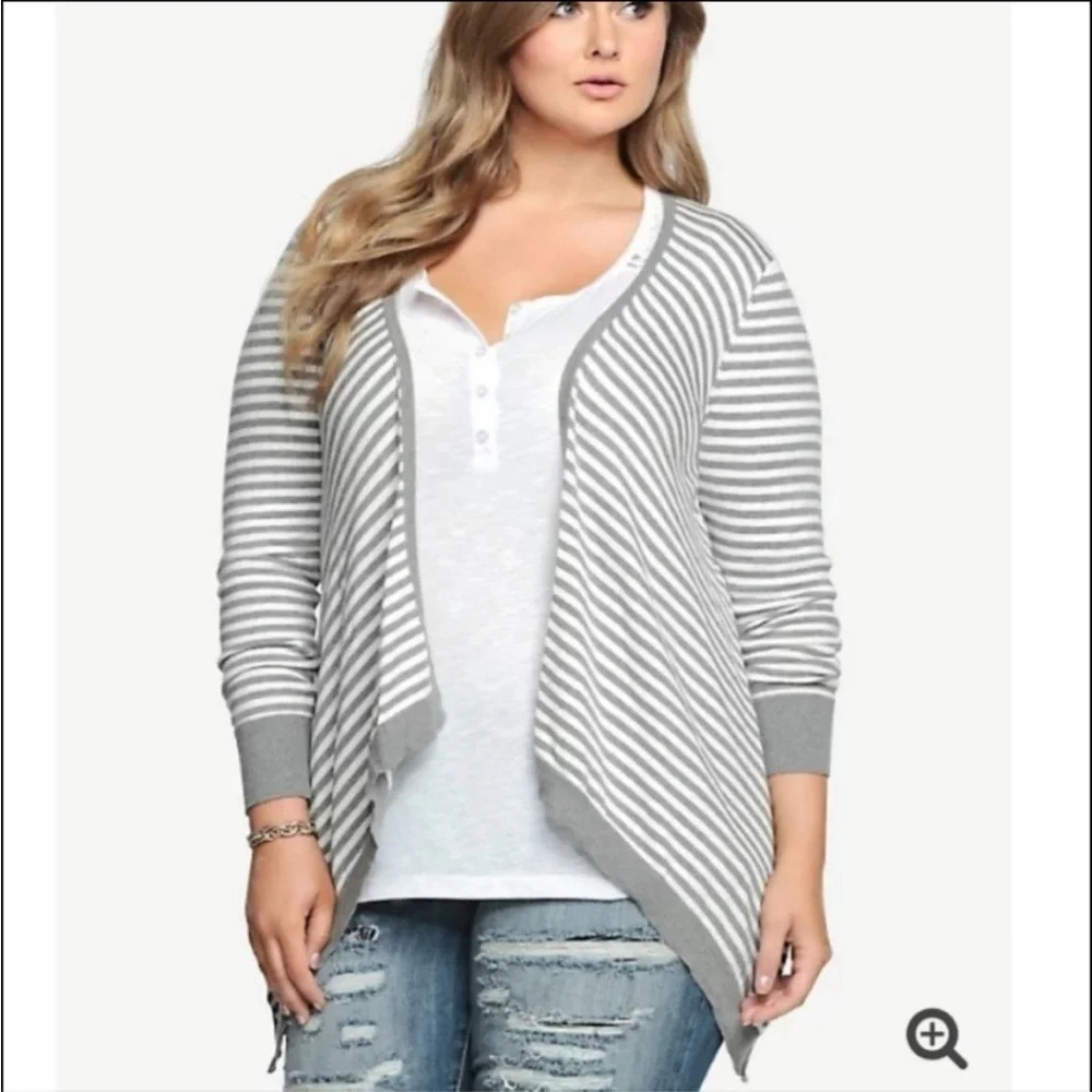 Torrid White & Gray Striped Scarf Hem Open Cardigan NWT